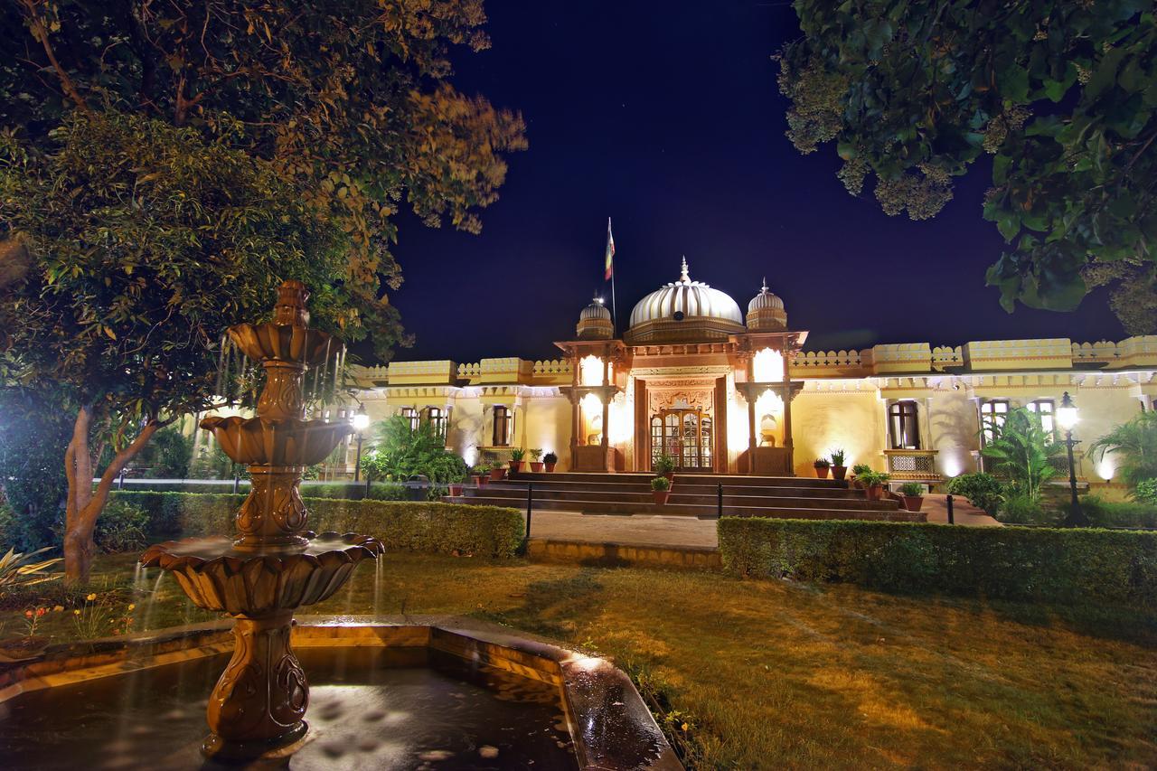 Amar Mahal Hotel Orchha Exterior photo