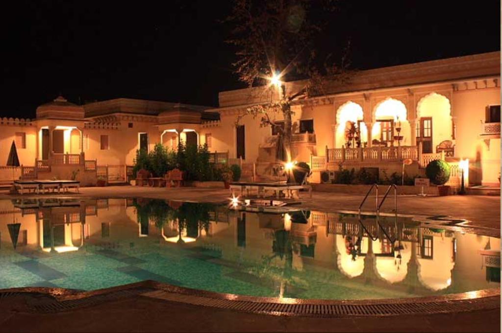 Amar Mahal Hotel Orchha Exterior photo